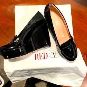Sunning wedges from Valentino RED BNIB size 39